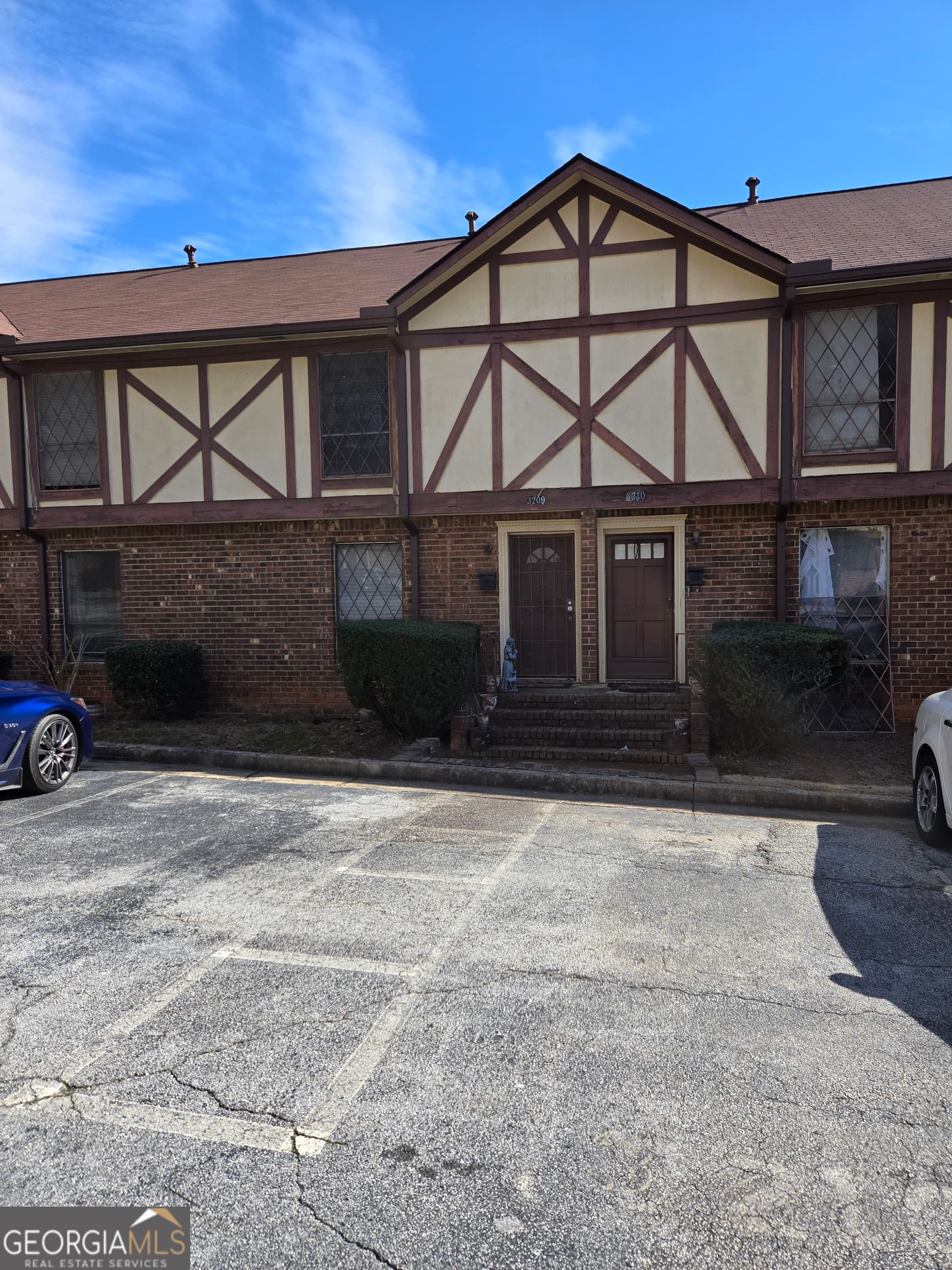 2 bedroom, 1.5 bathroom, 1,254 sq ft condominium sold at 3209 Abbeywood Drive, Decatur, GA 30034