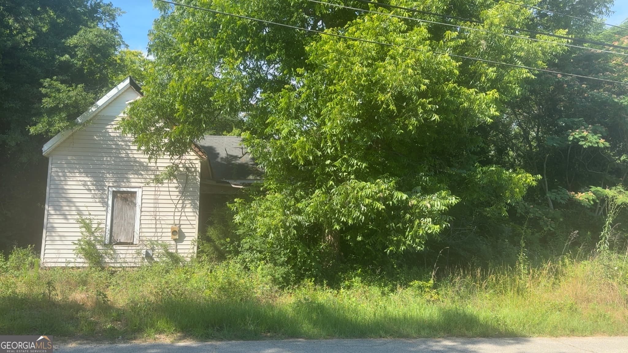 3 bedroom, 1 bathroom, 1,230 sq ft single family residence sold at 1016 Oglesby Boulevard, Elberton, GA 30635
