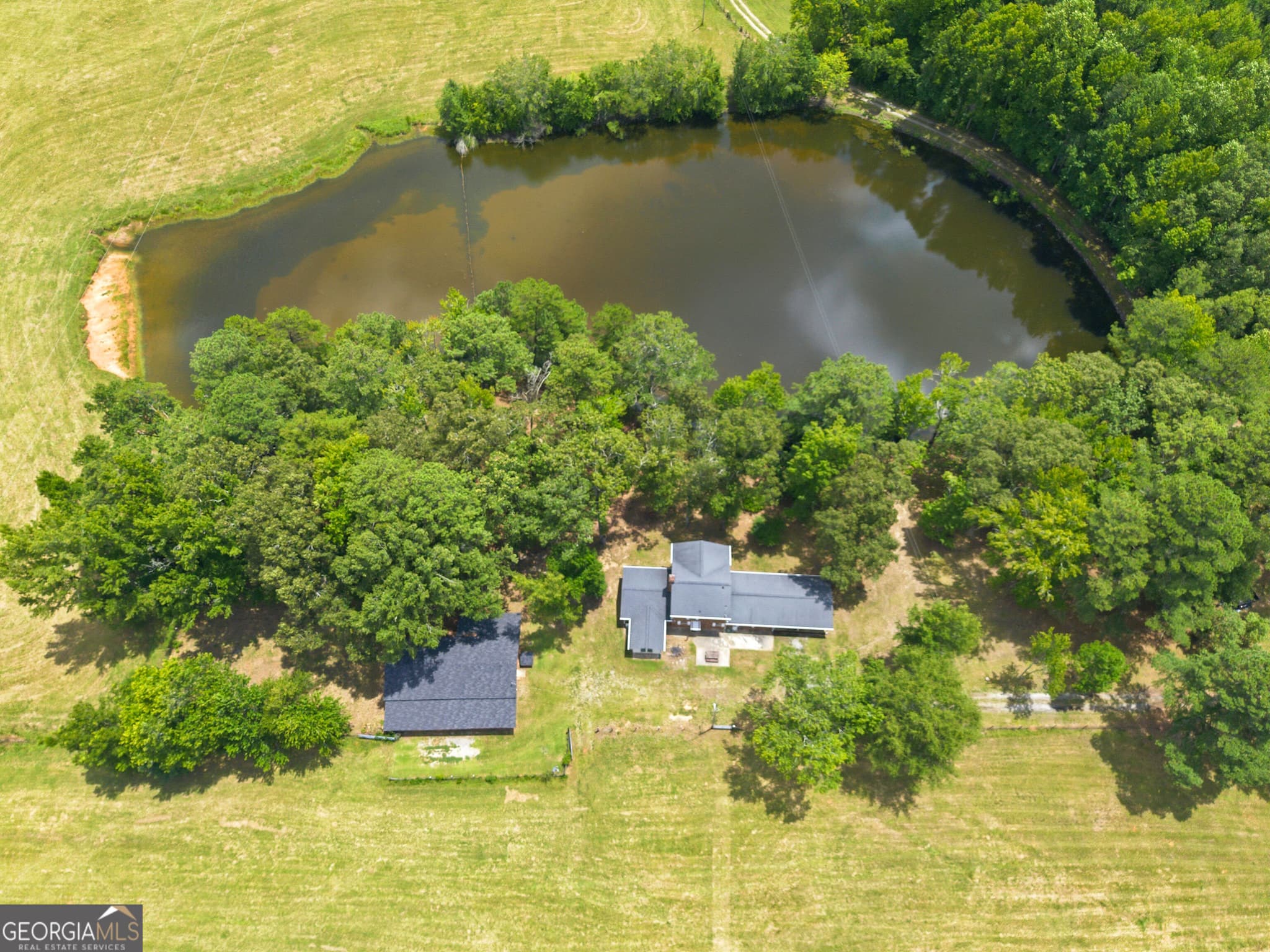 4 bedroom, 2 bathroom, 2,430 sq ft farm for sale at 607 Grant Road, Brooks, GA 30205