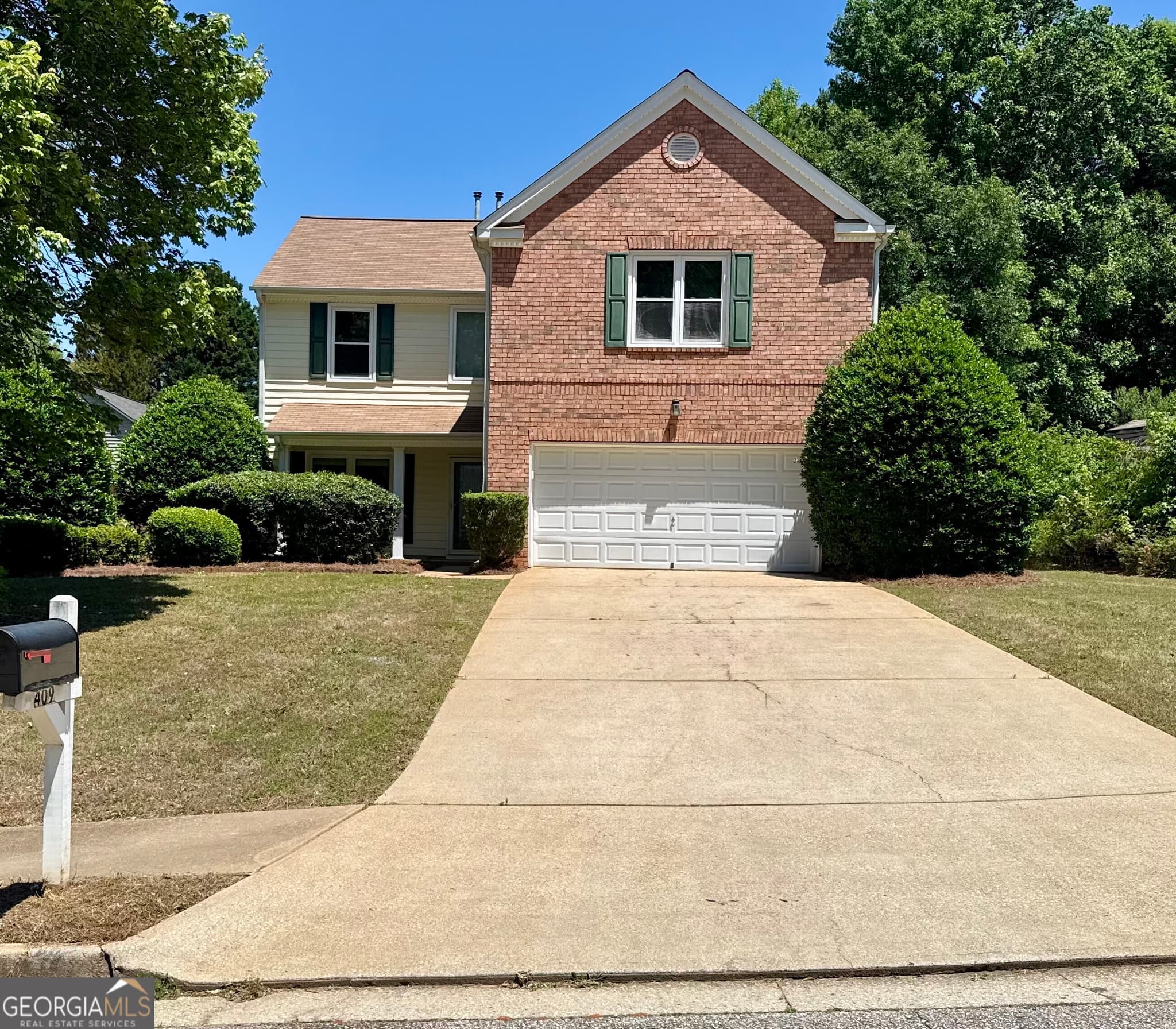 3 bedroom, 2.5 bathroom, 2,003 sq ft single family residence sold at 409 Heathcliff Court, Mcdonough, GA 30253