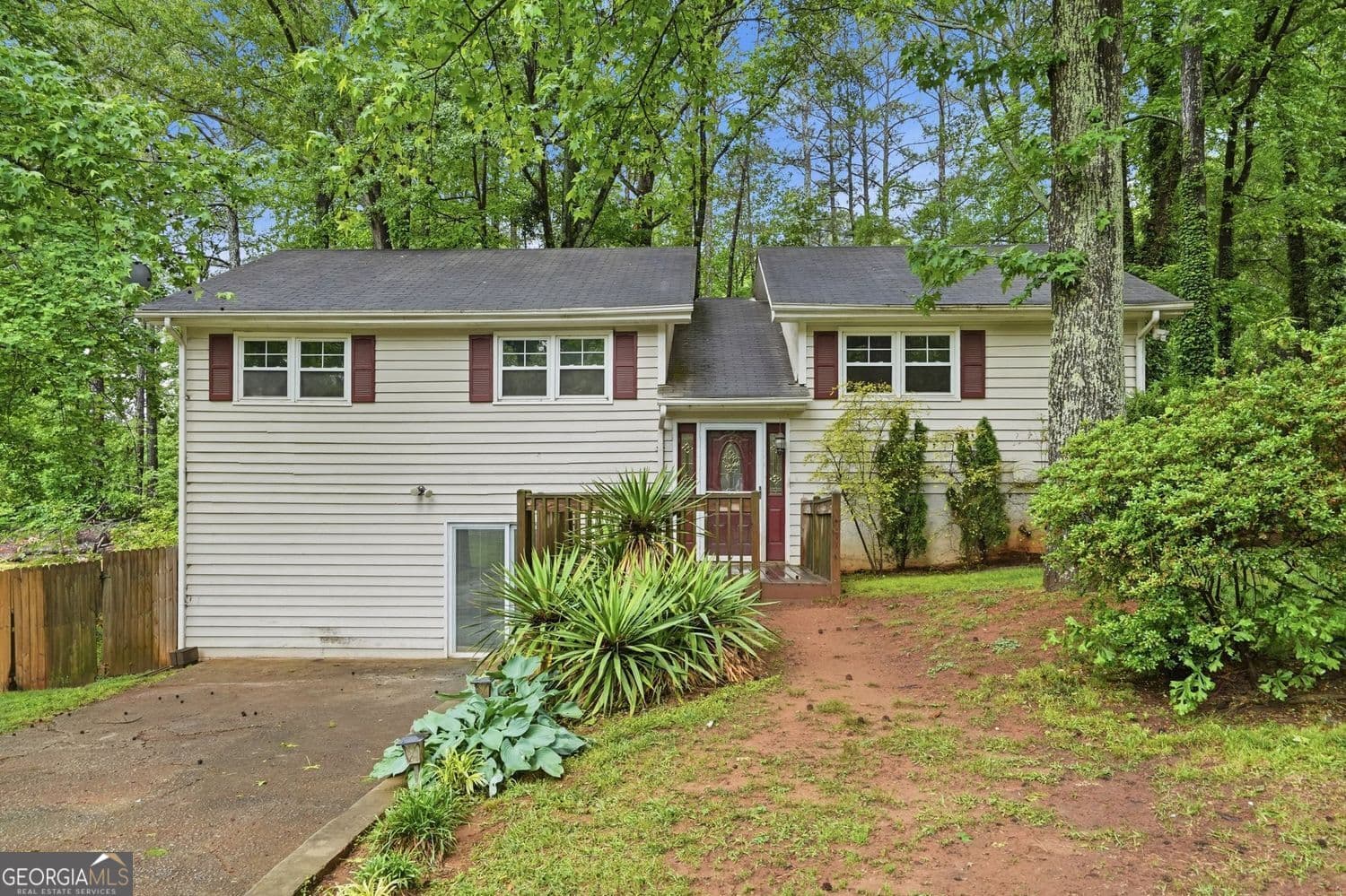 3 bedroom, 2 bathroom, 1,932 sq ft single family residence sold at 5382 Janet Lane, Austell, GA 30106