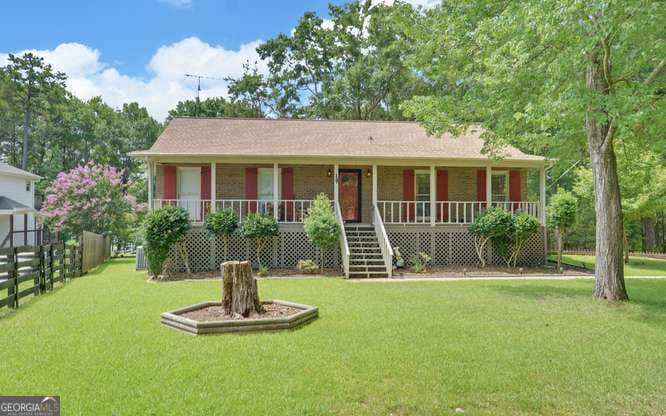 3 bedroom, 3 bathroom, 3,200 sq ft single family residence under contract at 246 Harvey Lane, Lavonia, GA 30553