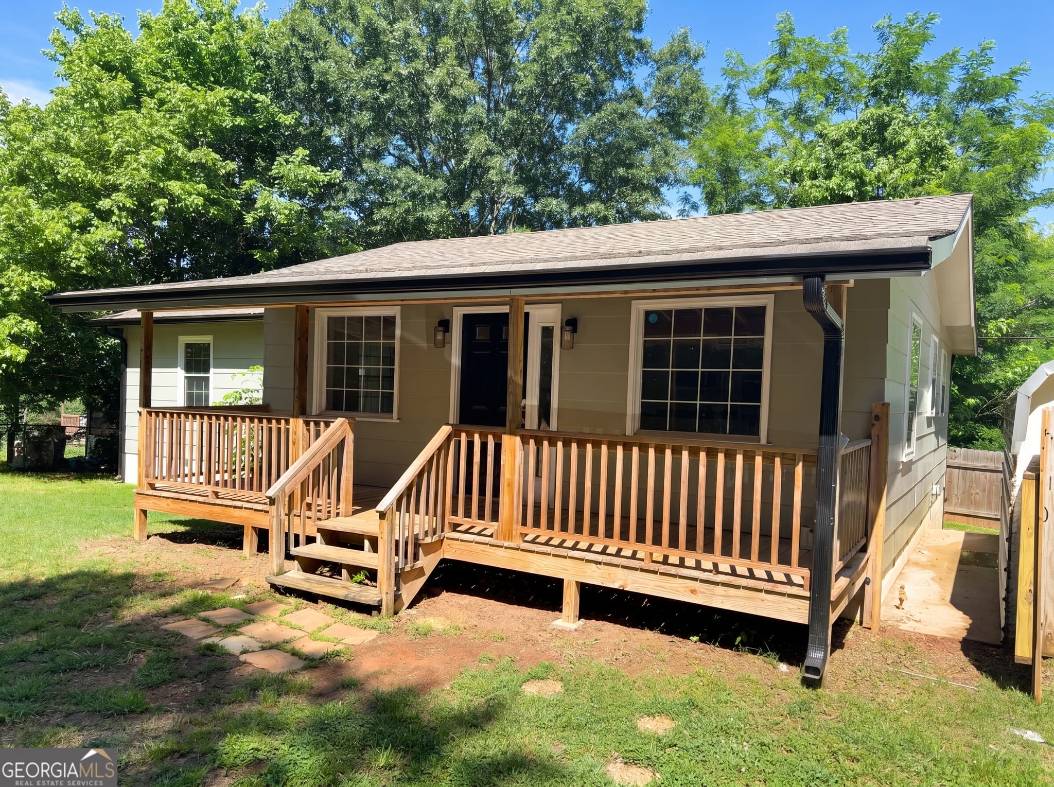2 bedroom, 2 bathroom, 1,368 sq ft single family residence sold at 4083 Old Gainesville Highway, Alto, GA 30510