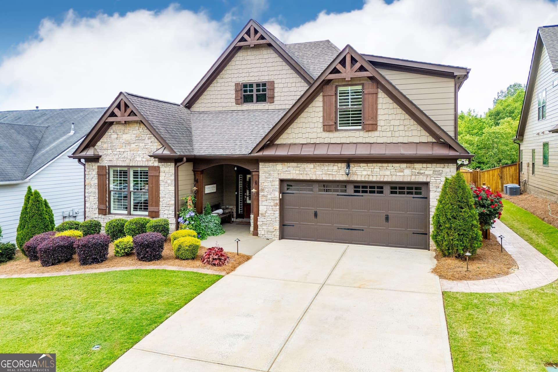 4 bedroom, 3 bathroom, 2,303 sq ft single family residence sold at 216 Yorkshire Lane, Villa Rica, GA 30180