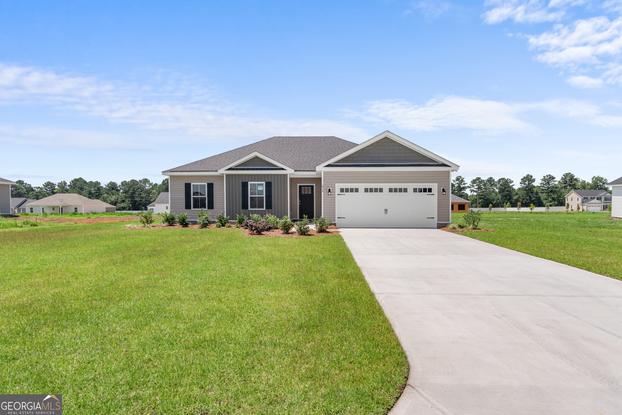 3 bedroom, 2 bathroom, 1,544 sq ft single family residence under contract at 318 Barney Run, Statesboro, GA 30458