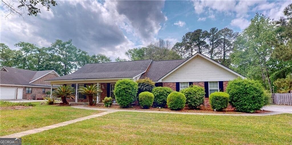 3 bedroom, 2 bathroom single family residence sold at 418 Willowpeg Way, Rincon, GA 31326