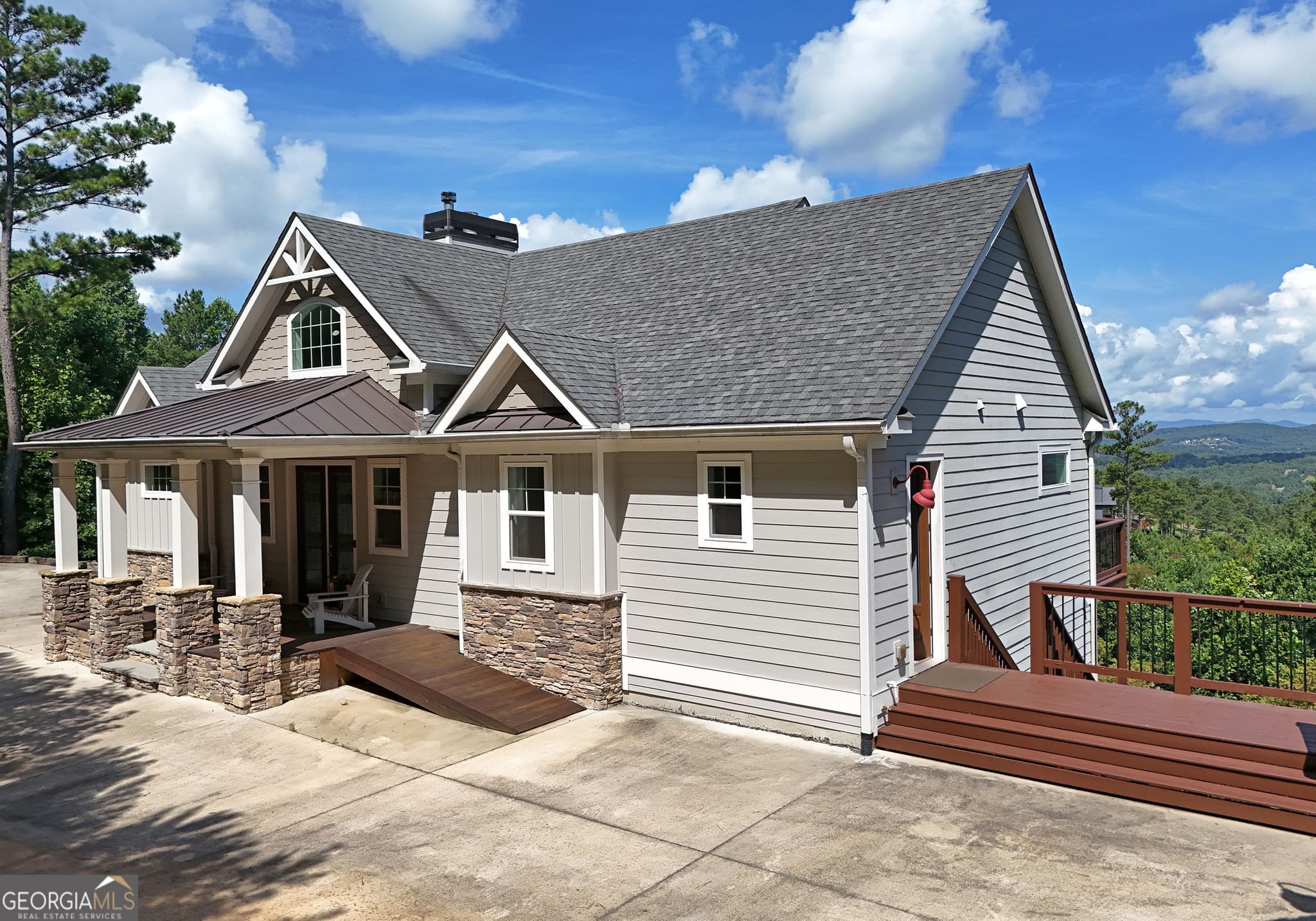 4 bedroom, 4.5 bathroom, 3,673 sq ft single family residence for sale at 732 Ridge Pointe Way, Blairsville, GA 30512
