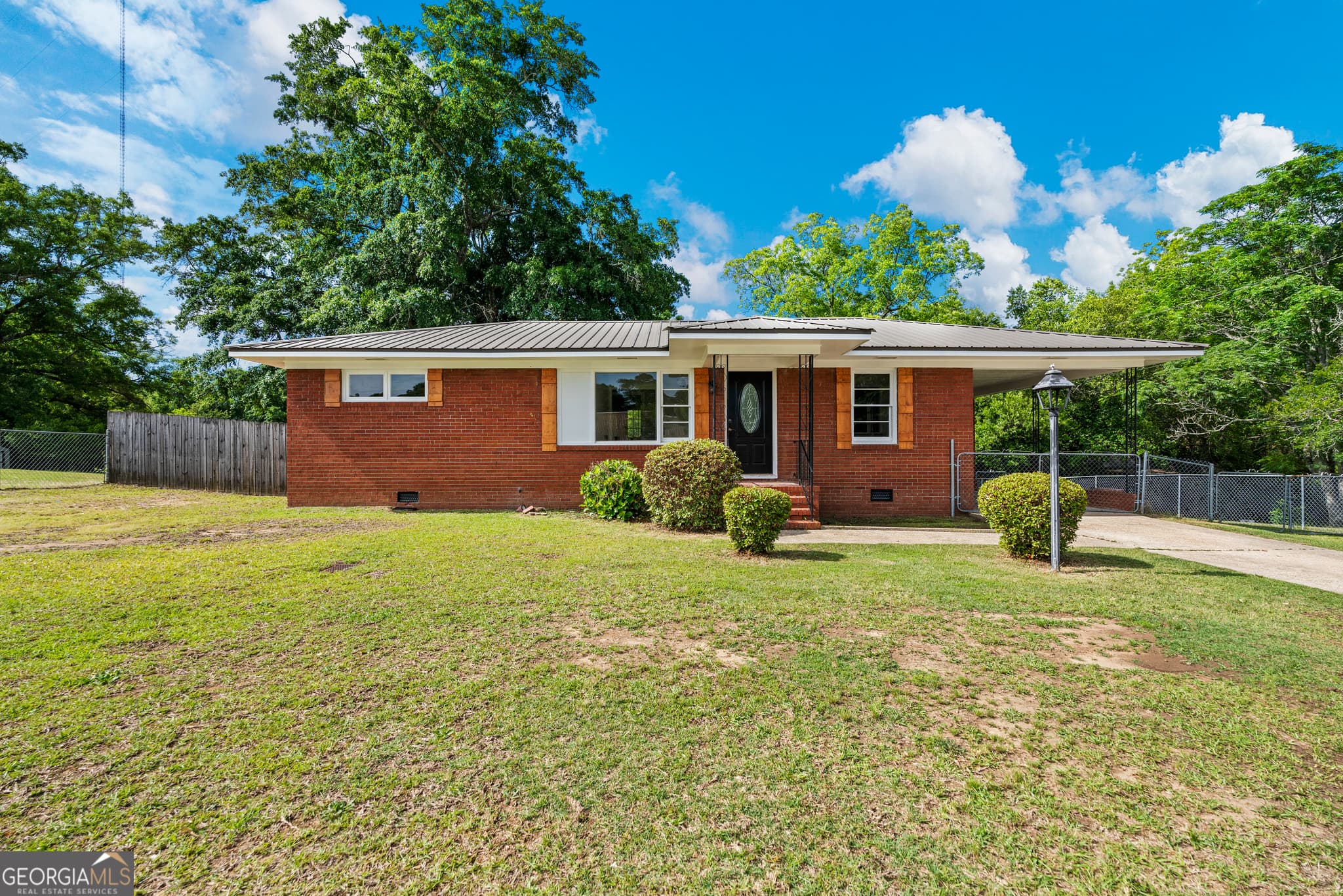3 bedroom, 2 bathroom, 1,160 sq ft single family residence sold at 5944 Buena Vista Road, Columbus, GA 31907
