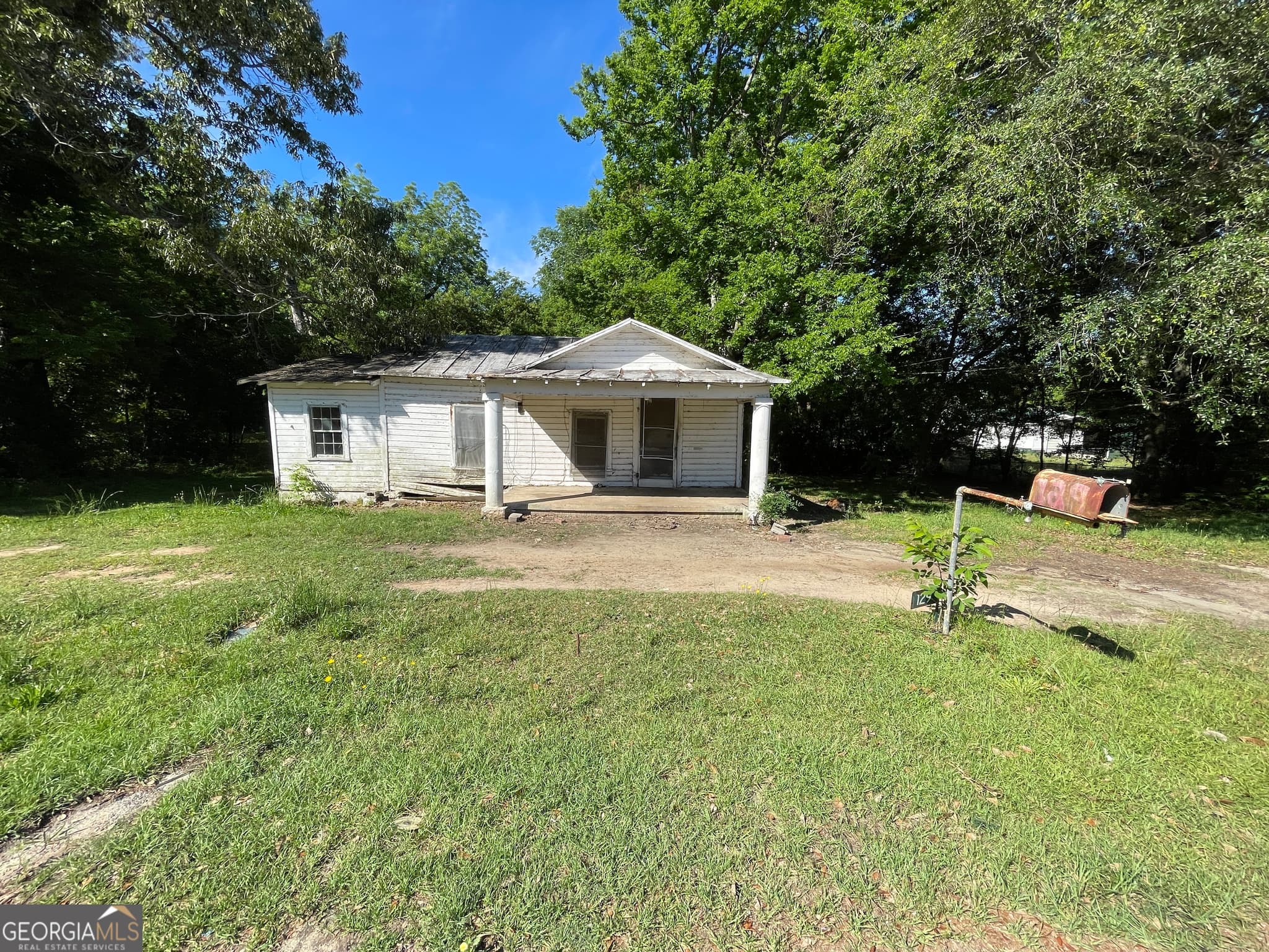 1 bedroom, 1 bathroom, 704 sq ft single family residence sold at 129 N 7th Street, Cochran, GA 31014