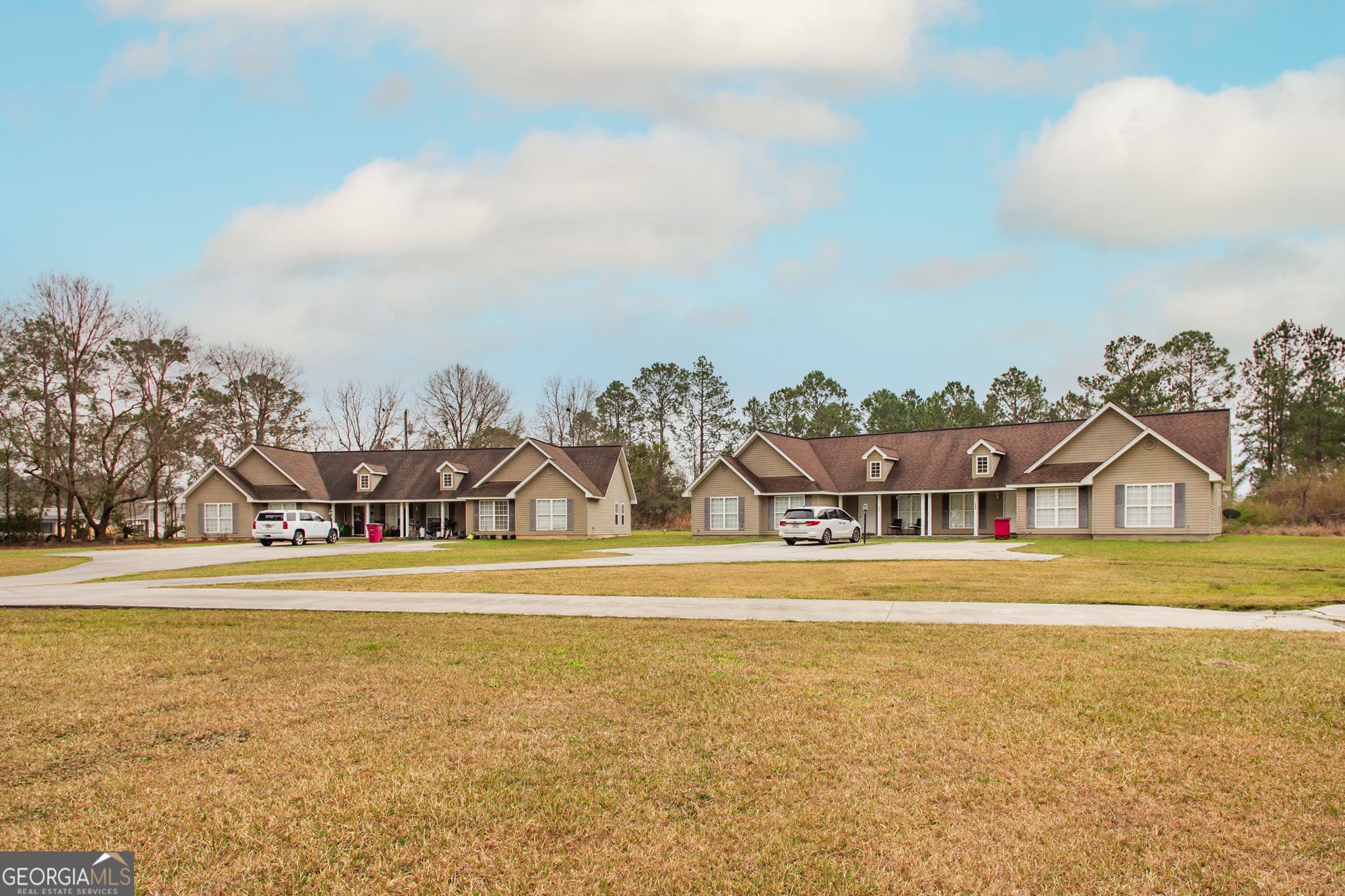 18 bedroom, 12 bathroom, 2,615 sq ft single family residence sold at 6905 Hacklebarney Road, Blackshear, GA 31516