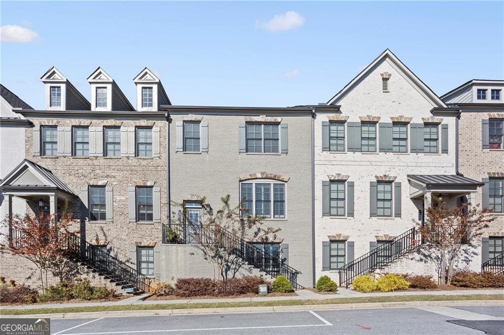 4 bedroom, 3.5 bathroom, 3,068 sq ft townhouse sold at 1847 Falling Sky Court, Atlanta, GA 30319