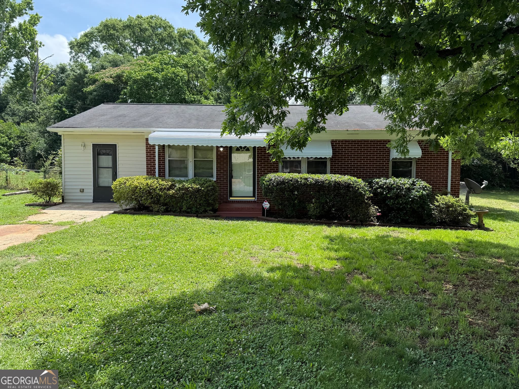 3 bedroom, 1 bathroom, 1,136 sq ft single family residence sold at 507 Meadow Circle, Athens, GA 30605