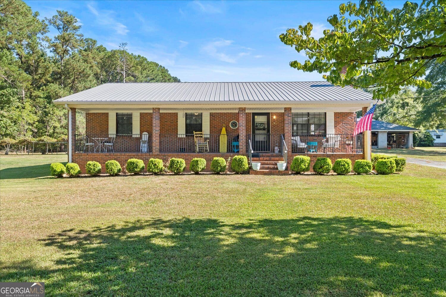 3 bedroom, 2 bathroom, 1,269 sq ft single family residence for sale at 5666 Virginia Avenue, Thomson, GA 30824