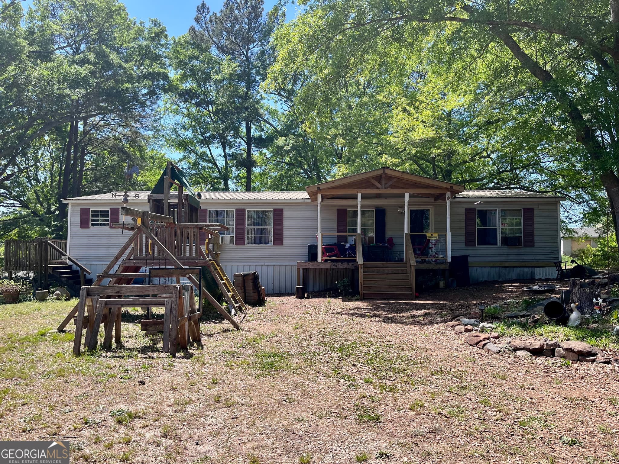 3 bedroom, 2 bathroom, 1,680 sq ft manufactured home,single family residence sold at 117 Oil Mill Road, Martin, GA 30557