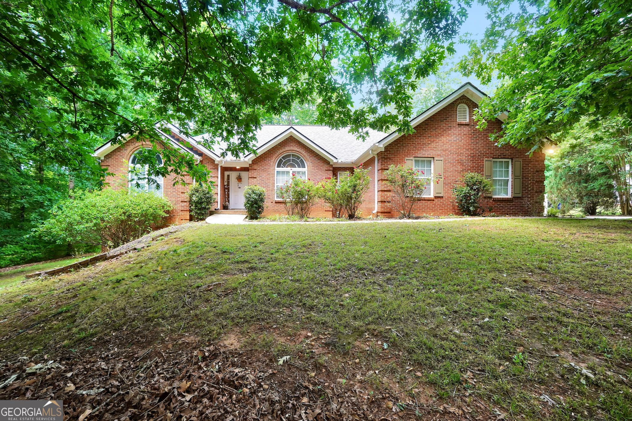 3 bedroom, 2 bathroom, 2,064 sq ft single family residence sold at 1017 Bench Mark Drive, Mcdonough, GA 30252