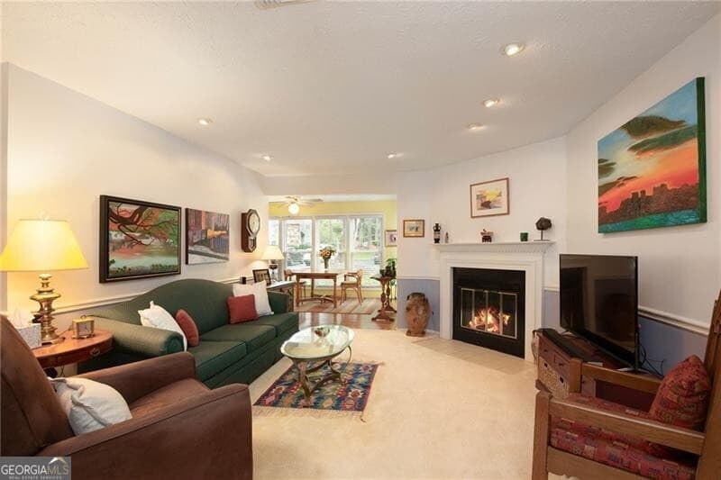2 bedroom, 2 bathroom, 1,360 sq ft condominium sold at 1109 Canyon Point Circle, Roswell, GA 30076