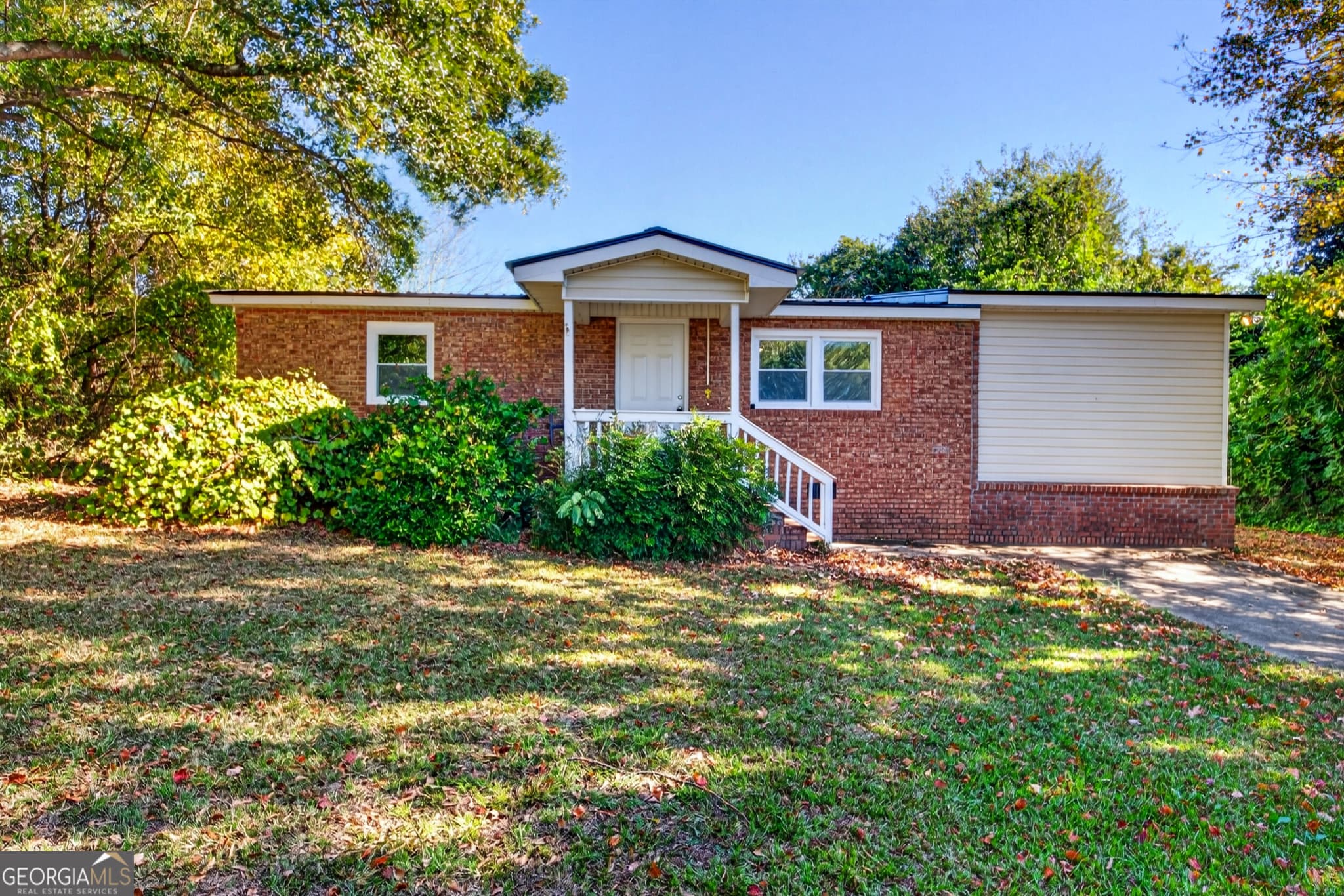2 bedroom, 1 bathroom, 1,056 sq ft manufactured home,single family residence for sale at 342 Phillips Circle, Royston, GA 30662