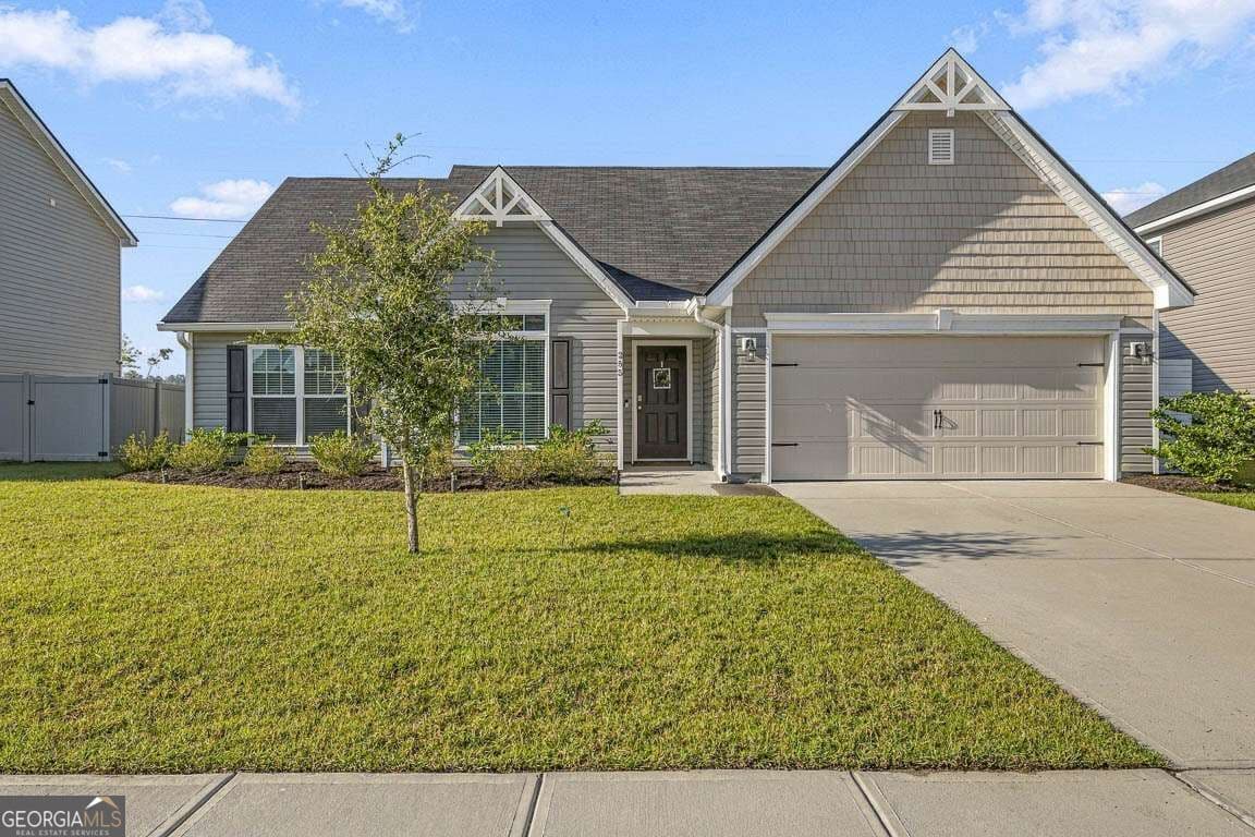 3 bedroom, 2 bathroom, 1,751 sq ft single family residence for sale at 255 Chestnut Drive, Brunswick, GA 31523