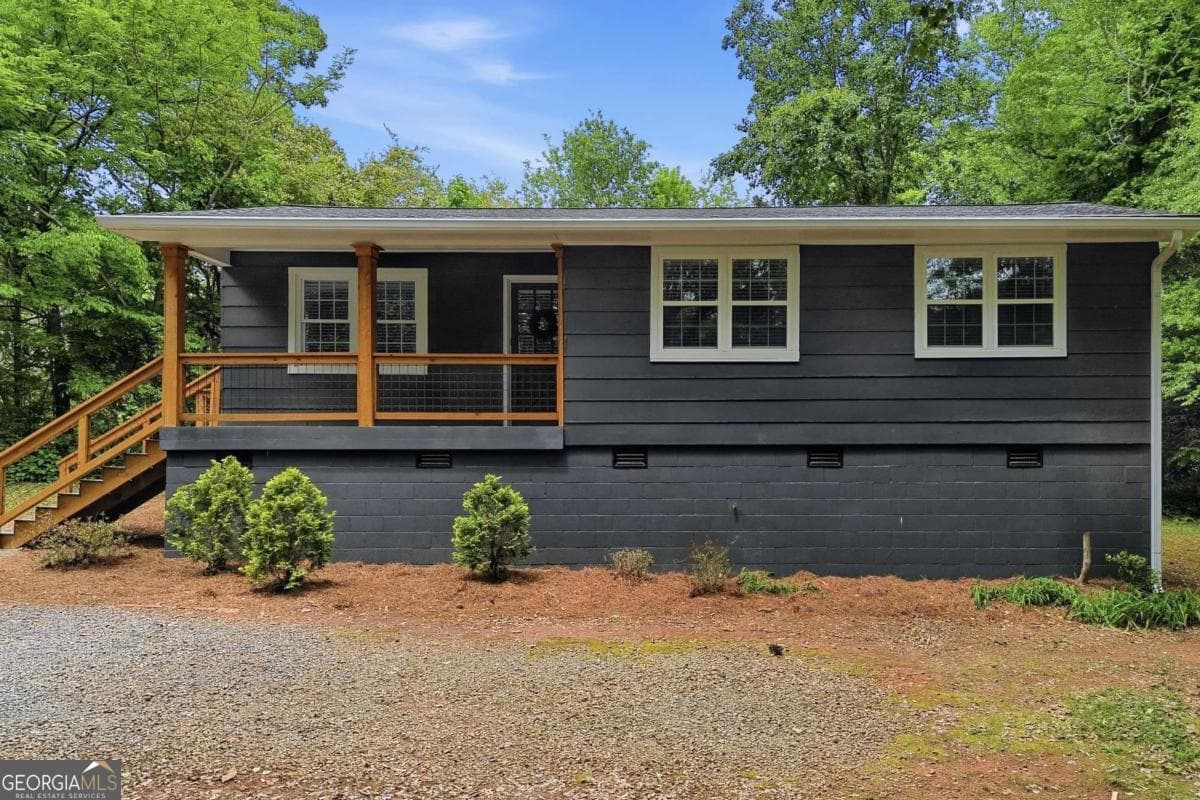 3 bedroom, 2 bathroom, 923 sq ft single family residence sold at 187 Stella Drive, Canton, GA 30115