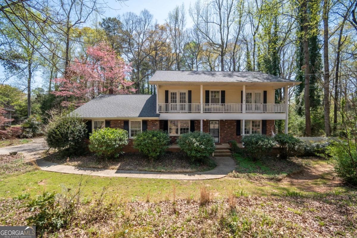 5 bedroom, 4 bathroom, 3,304 sq ft single family residence sold at 170 Horseshoe Circle, Athens, GA 30605