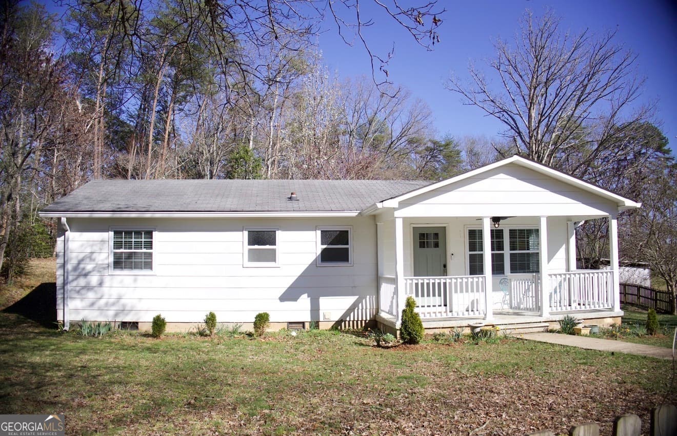 3 bedroom, 1.5 bathroom, 1,061 sq ft single family residence for sale at 331 Blue Arrow Lane, Mineral Bluff, GA 30559
