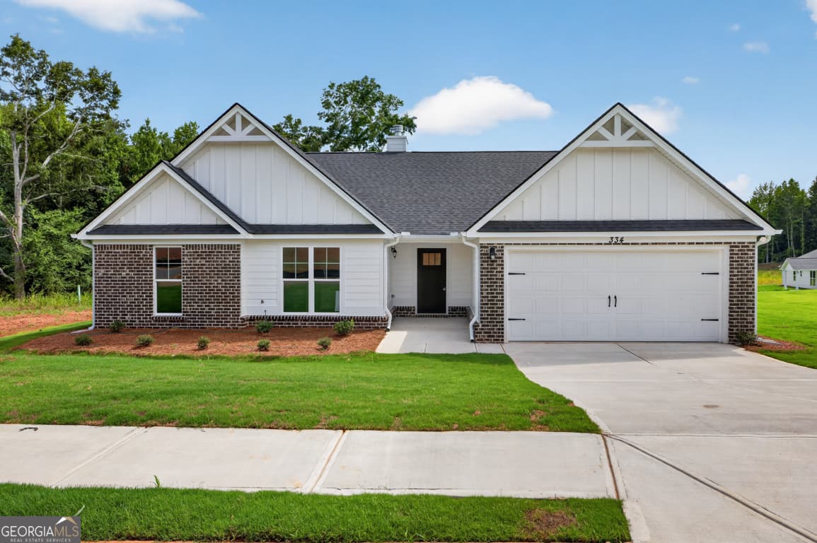 4 bedroom, 2.5 bathroom, 2,250 sq ft single family residence for sale at 334 Tallulah Court 15, Jefferson, GA 30549