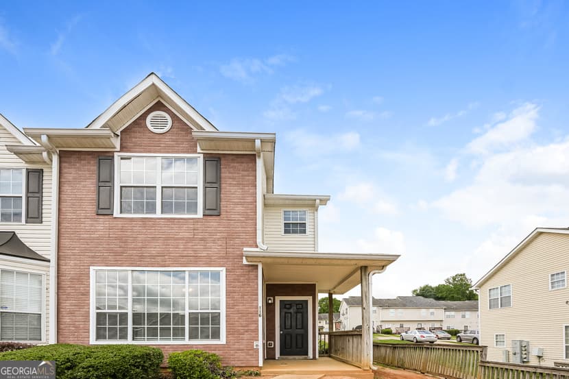 3 bedroom, 2.5 bathroom, 1,440 sq ft townhouse sold at 116 Hawkeye Lane, Conyers, GA 30012
