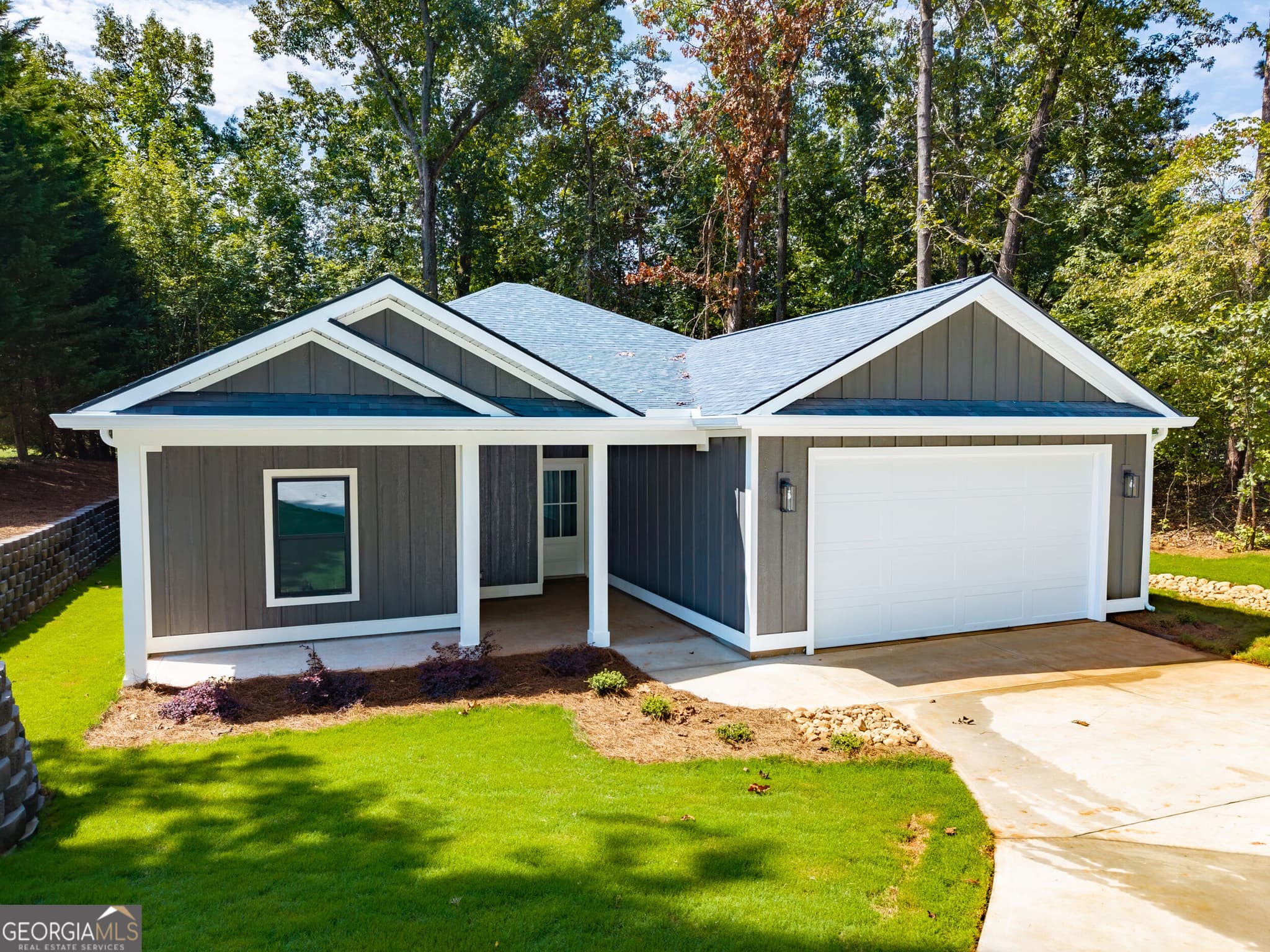 3 bedroom, 2 bathroom, 1,735 sq ft single family residence sold at 203 Palmer Lane, Westminster, SC 29693