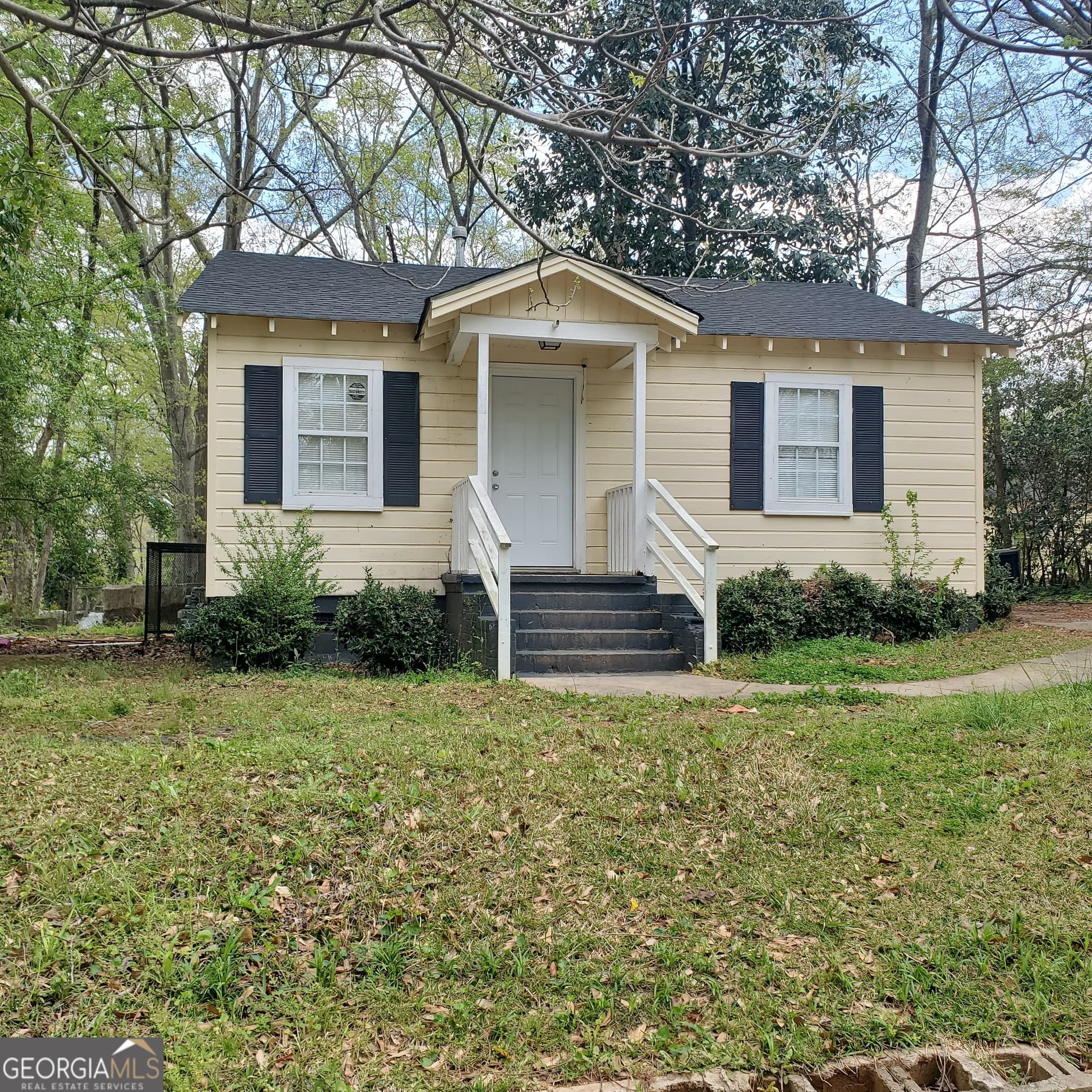 2 bedroom, 1 bathroom, 756 sq ft single family residence sold at 610 Lane Street, Griffin, GA 30223
