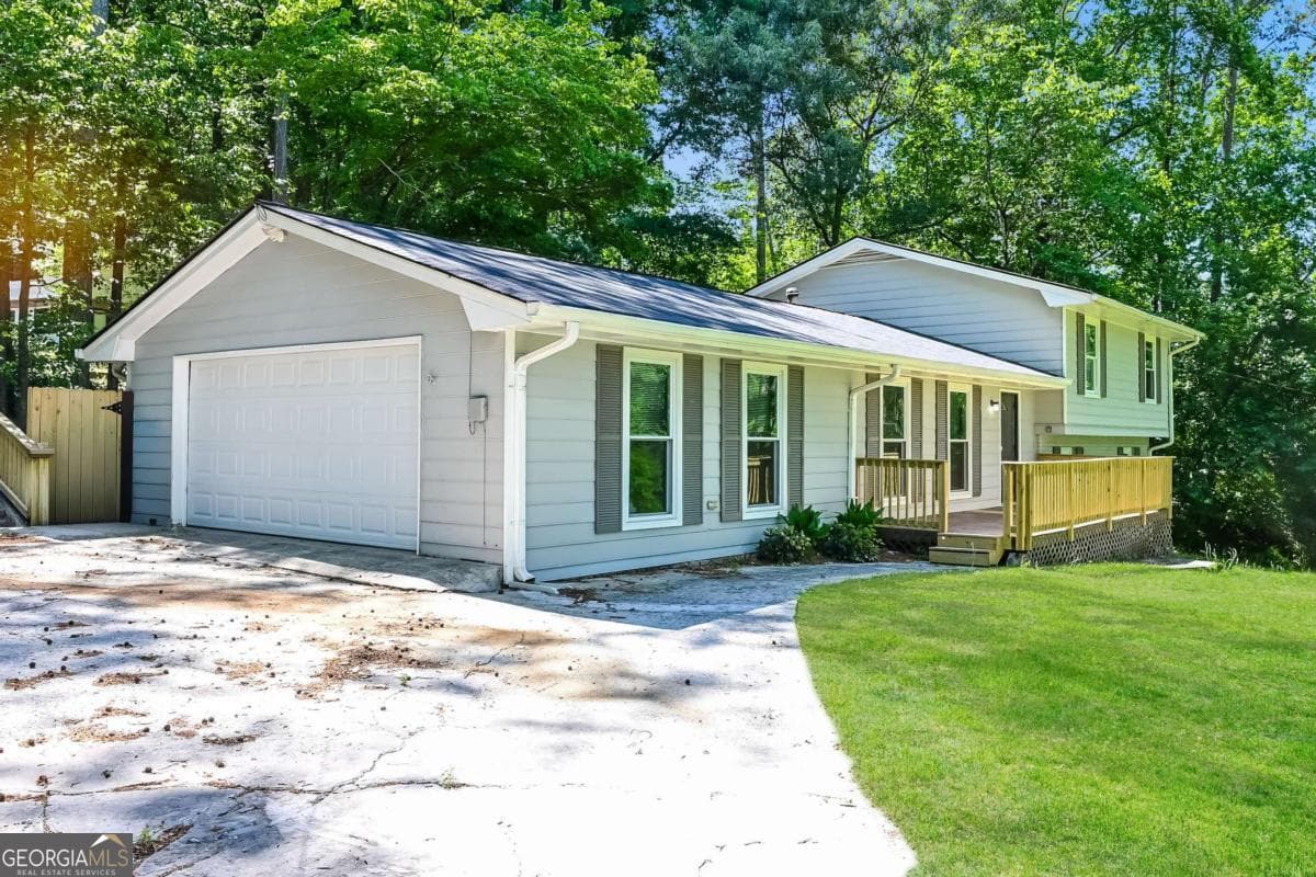 4 bedroom, 2 bathroom, 1,928 sq ft single family residence sold at 2545 King George Court, Conyers, GA 30012