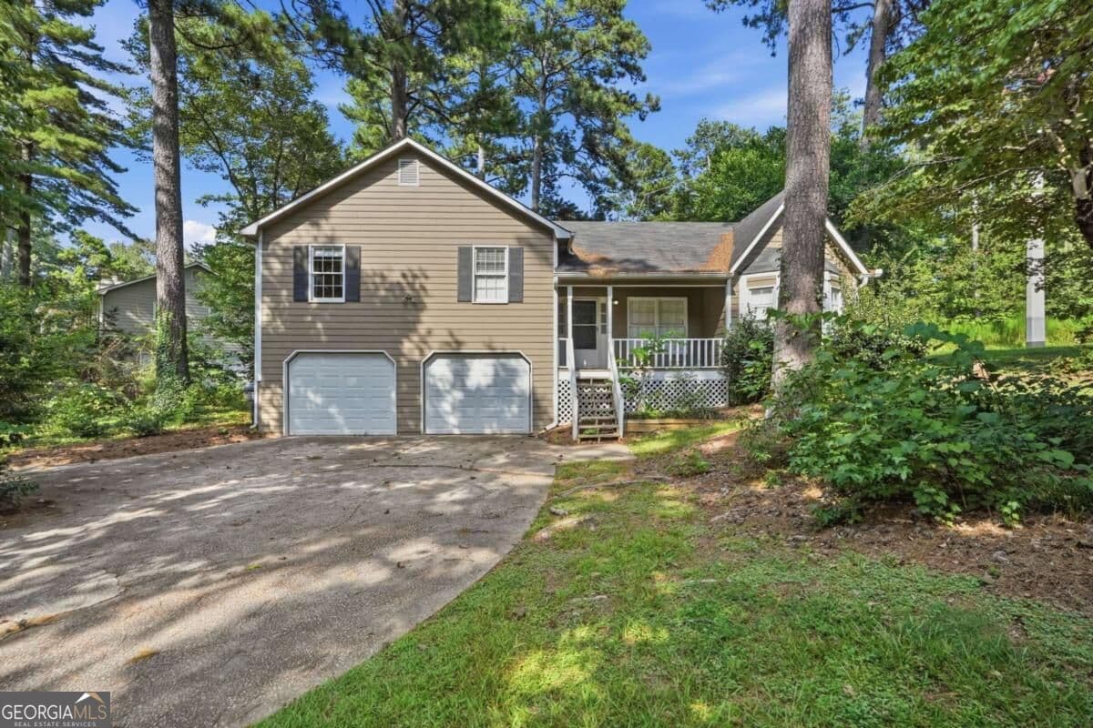 3 bedroom, 2 bathroom, 1,344 sq ft single family residence for sale at 1948 Winding Creek Lane, Marietta, GA 30064