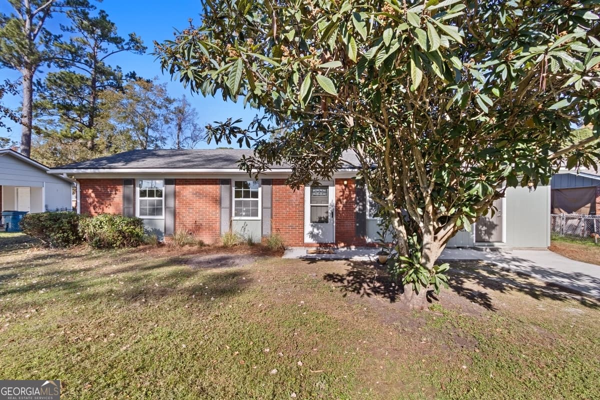 4 bedroom, 2 bathroom, 1,278 sq ft single family residence under contract at 2859 Palamor Drive, Brunswick, GA 31520