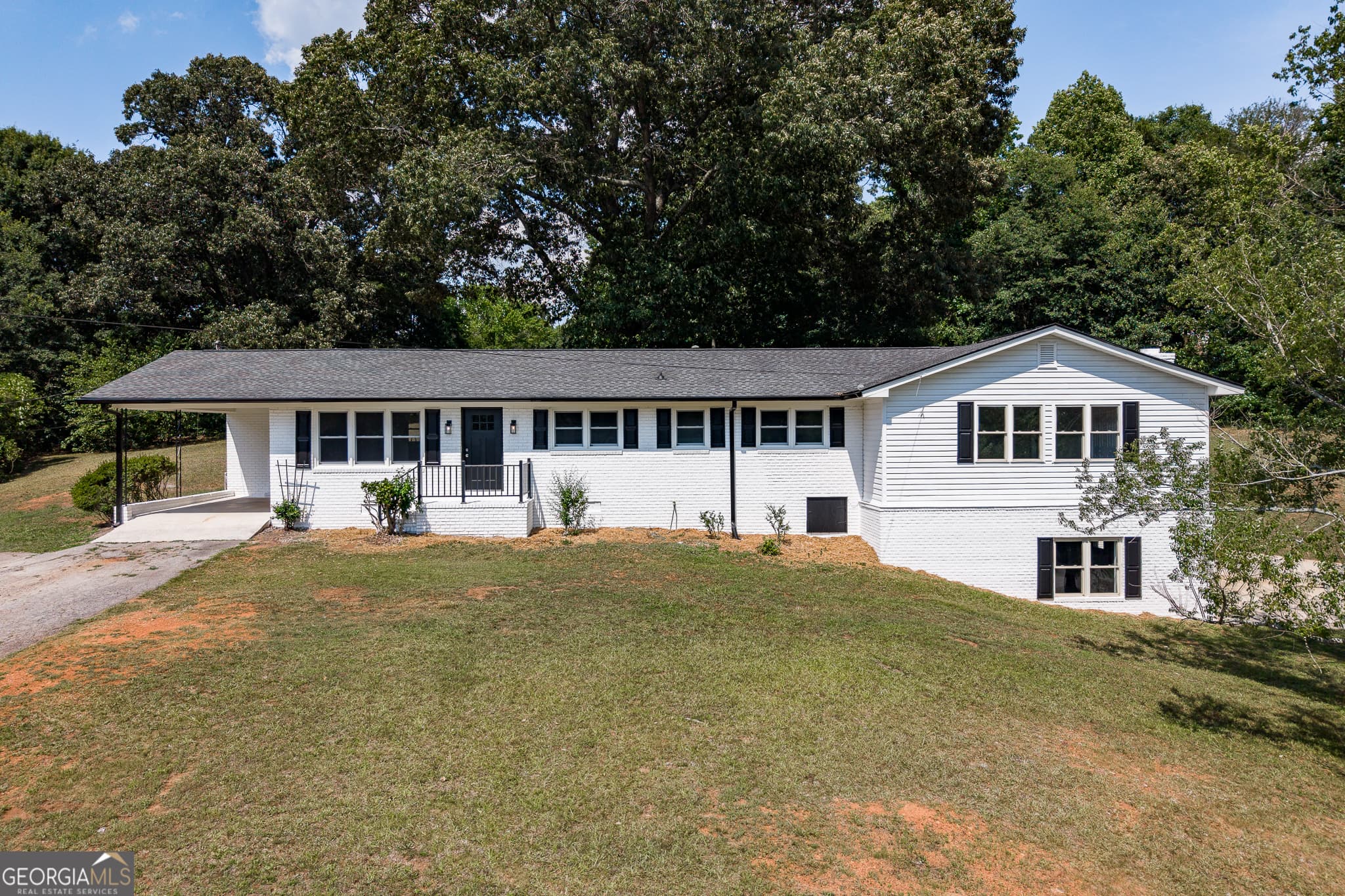 4 bedroom, 4.5 bathroom, 2,750 sq ft single family residence for sale at 152 Marion Street, Royston, GA 30662