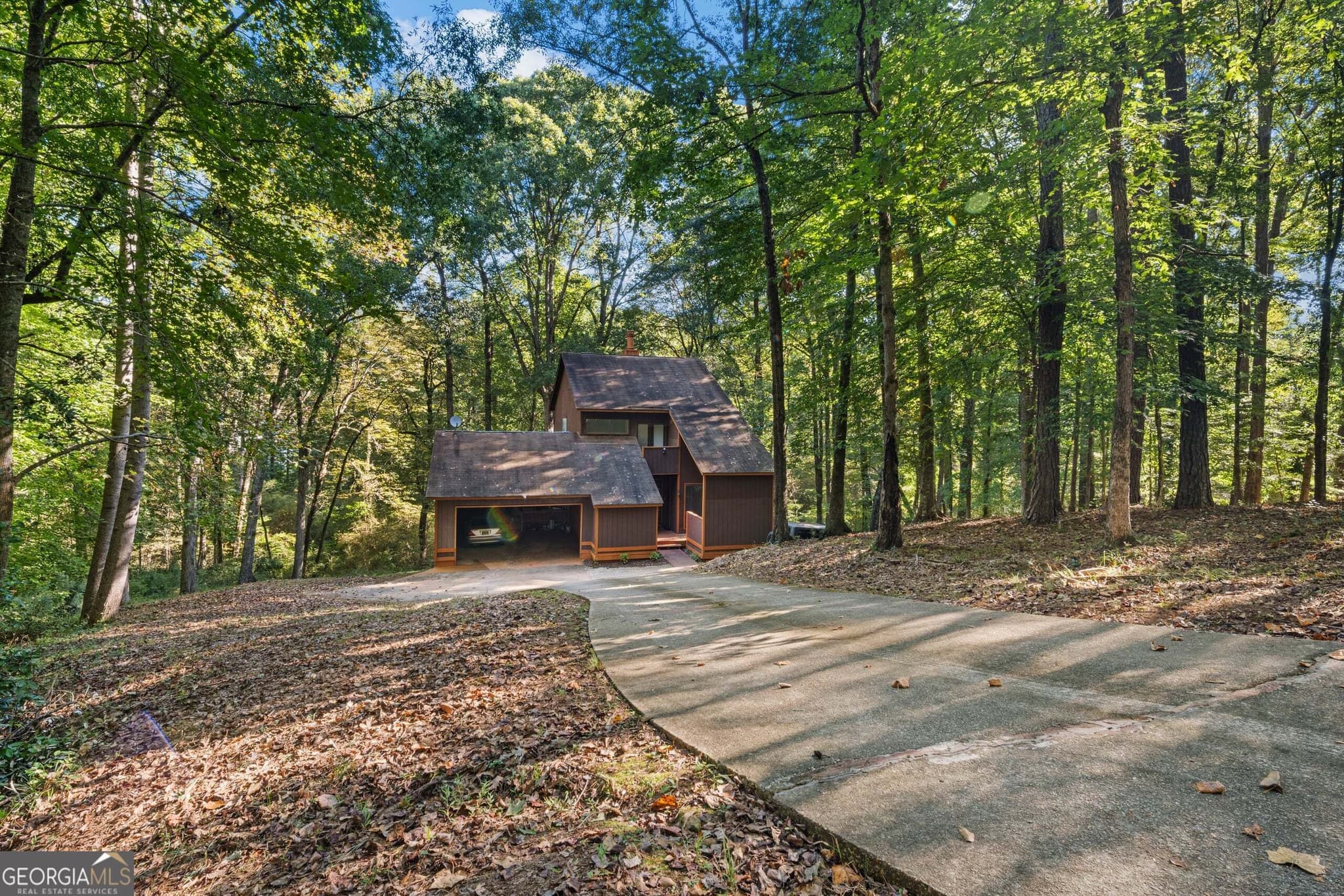 3 bedroom, 2.5 bathroom, 1,832 sq ft single family residence for sale at 107 Sweetgum Drive, Lagrange, GA 30240