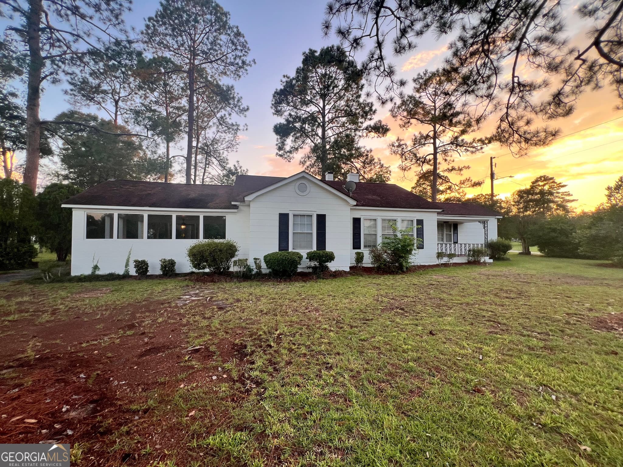 3 bedroom, 2 bathroom, 1,475 sq ft single family residence for sale at 325 N Line Street, Dexter, GA 31019