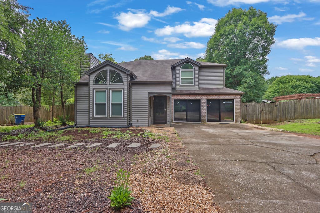 3 bedroom, 2.5 bathroom, 1,988 sq ft single family residence sold at 2155 Towne Manor Drive, Kennesaw, GA 30144