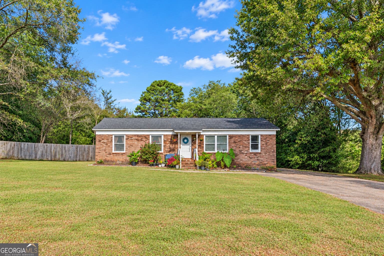 3 bedroom, 1 bathroom, 900 sq ft single family residence for sale at 314 Barnett Road, Nicholson, GA 30565