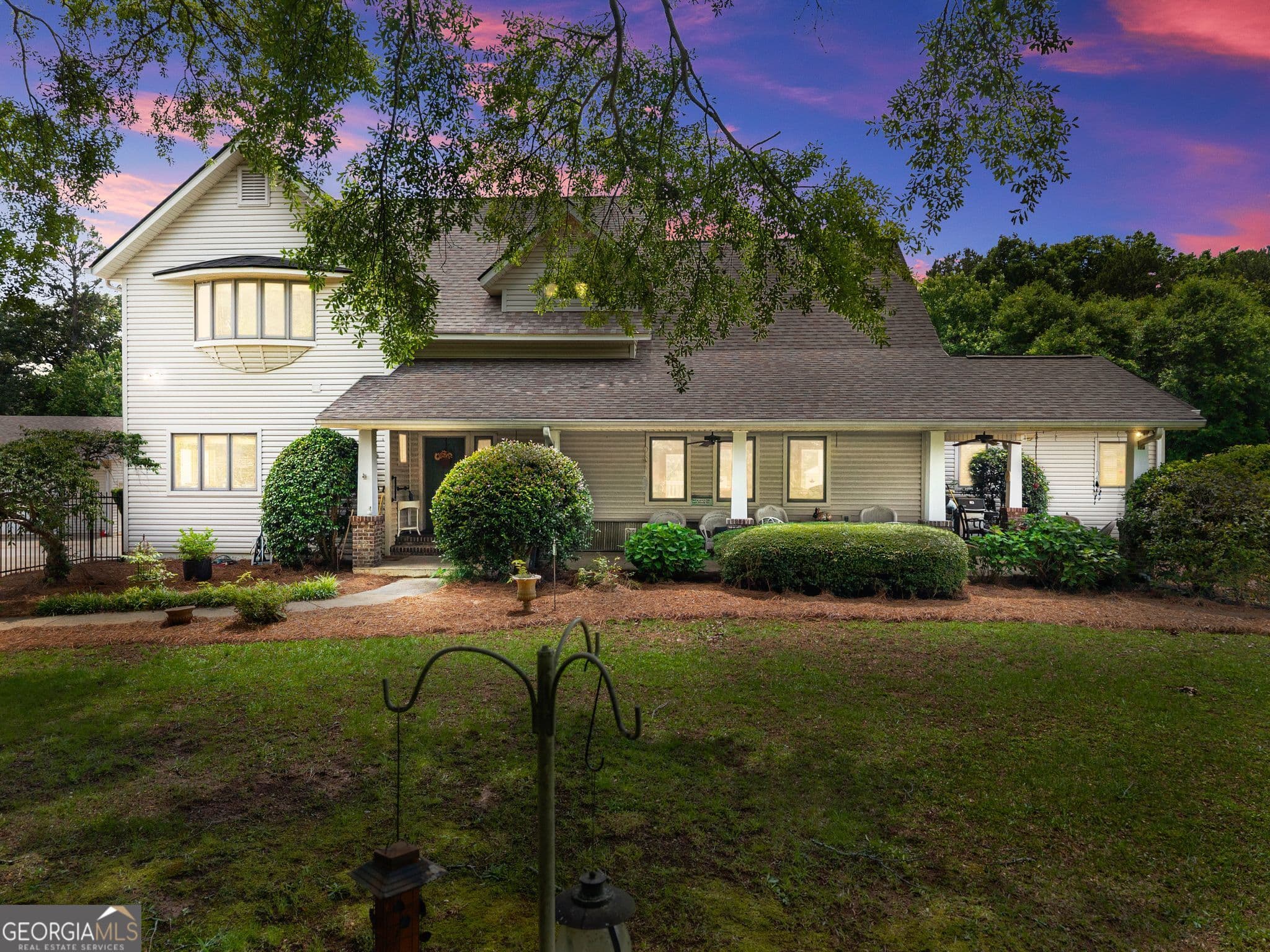 4 bedroom, 5 bathroom, 4,135 sq ft single family residence sold at 5415 Little Drive, Murrayville, GA 30564