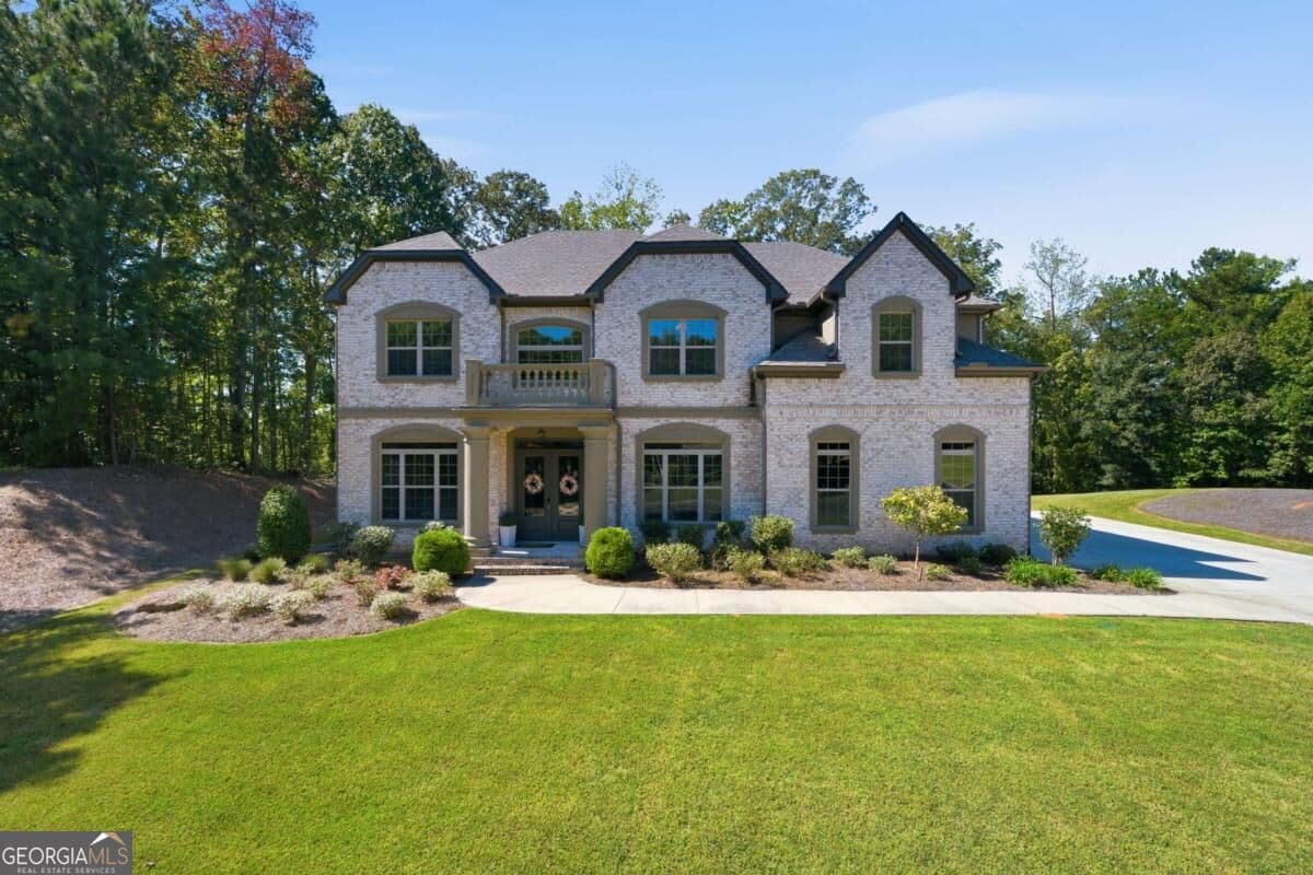 5 bedroom, 4.5 bathroom, 4,178 sq ft single family residence for sale at 2139 Calverton Lane, Atlanta, GA 30331