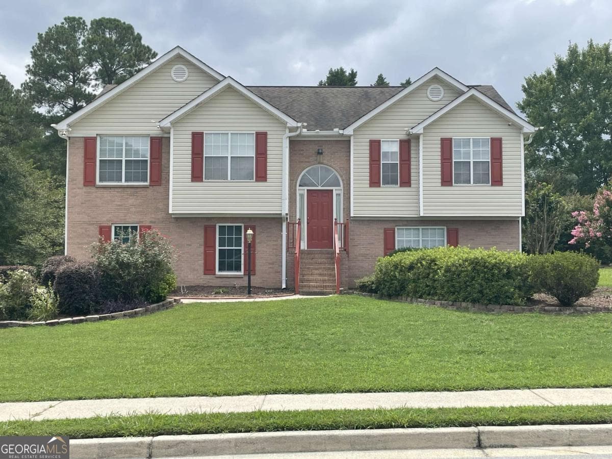 4 bedroom, 3 bathroom, 2,290 sq ft single family residence sold at 2204 Brandon Lane, Conyers, GA 30094