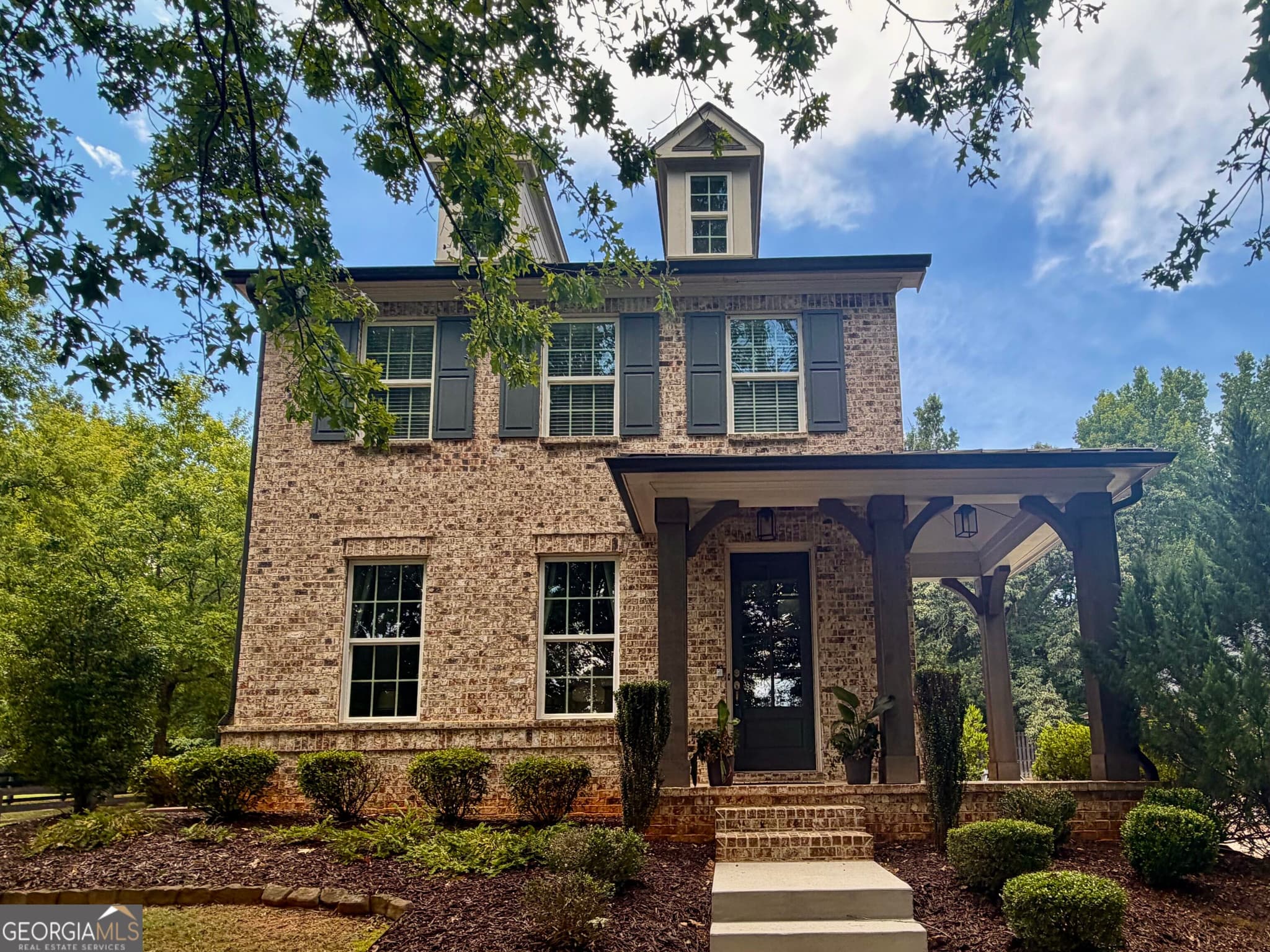 3 bedroom, 2.5 bathroom, 2,238 sq ft single family residence sold at 301 Edgewater Drive, Athens, GA 30605
