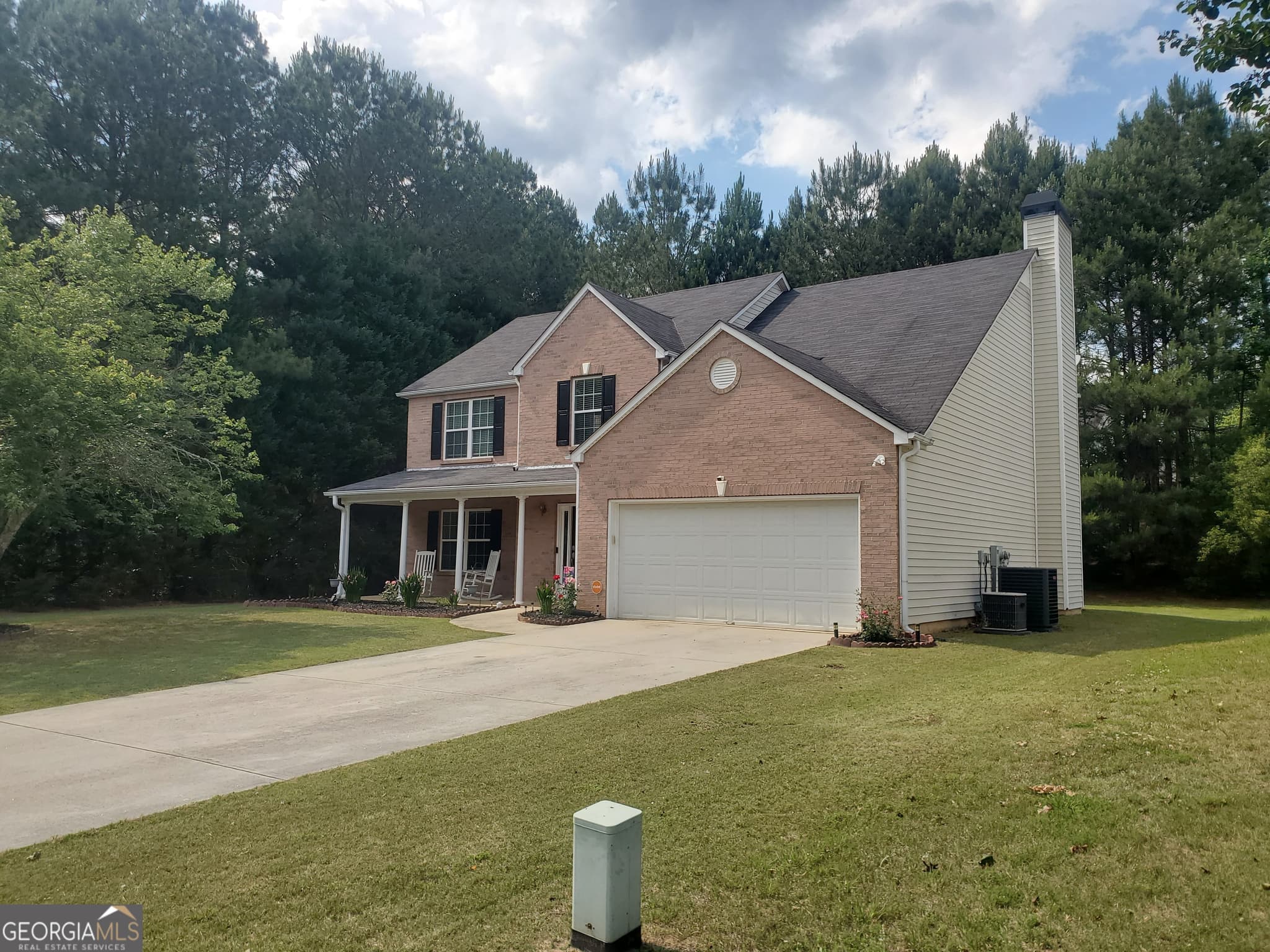 4 bedroom, 2.5 bathroom, 2,600 sq ft single family residence sold at 2264 Grassy Springs Court, Conyers, GA 30012