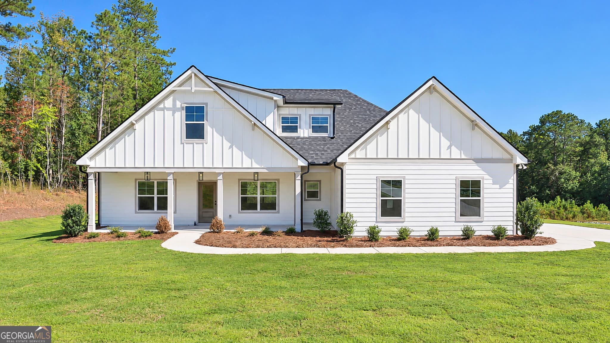 4 bedroom, 3 bathroom, 2,311 sq ft single family residence for sale at 164 Piney Woods Drive 7, Newnan, GA 30263