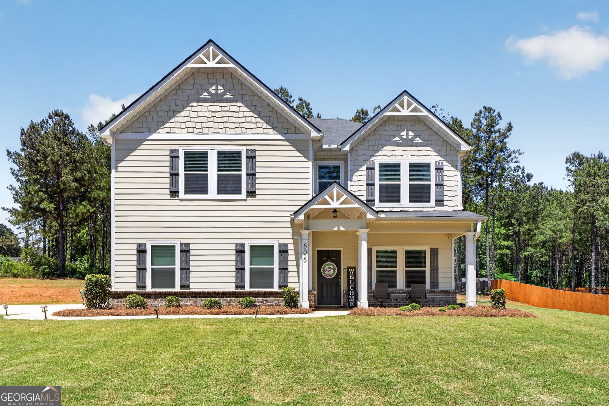 4 bedroom, 2.5 bathroom, 2,484 sq ft single family residence sold at 606 Sutton Road, Forsyth, GA 31029