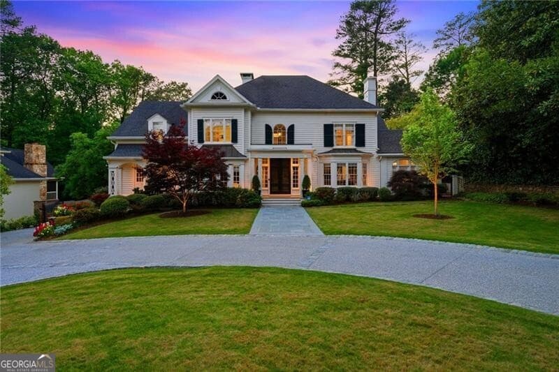 5 bedroom, 5.5 bathroom, 5,837 sq ft single family residence sold at 2820 Normandy Drive, Atlanta, GA 30305