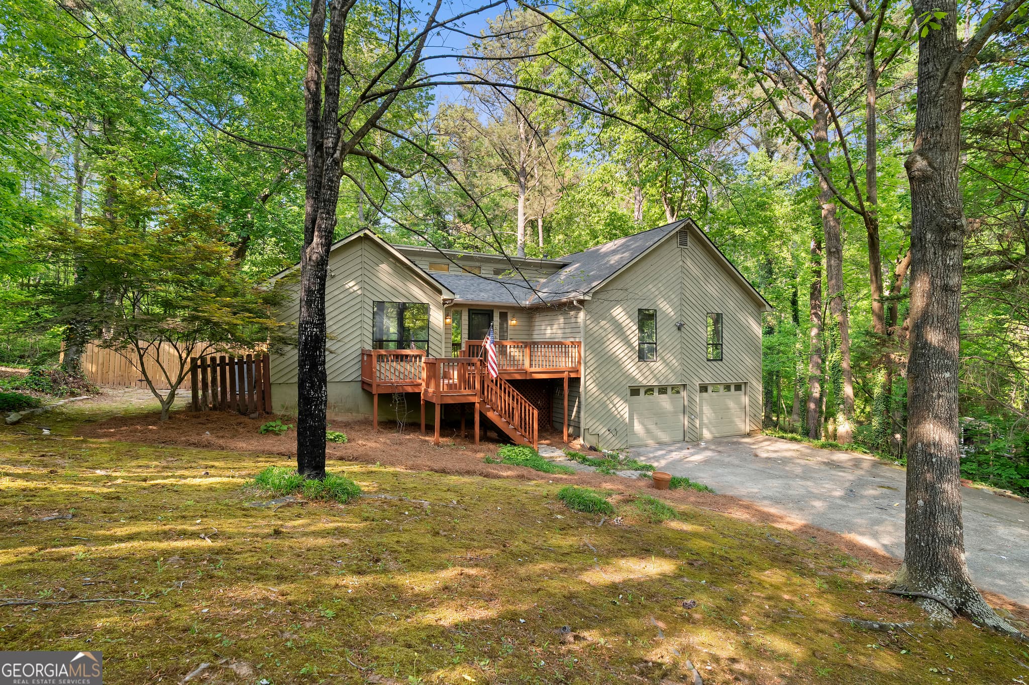 3 bedroom, 2 bathroom, 2,952 sq ft single family residence sold at 306 Covey Court, Woodstock, GA 30188