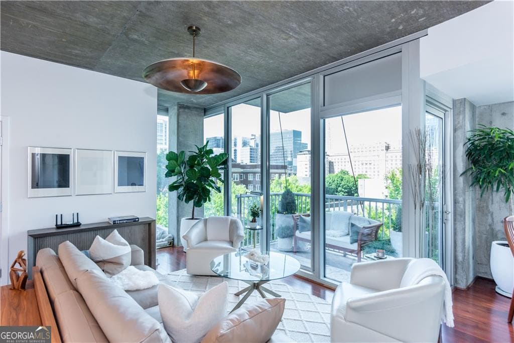 1 bedroom, 1 bathroom, 885 sq ft condominium sold at 855 Peachtree Street UNIT 501, Atlanta, GA 30308