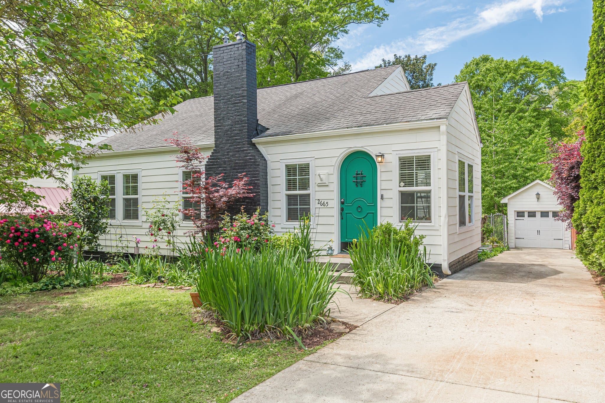 2 bedroom, 2 bathroom, 1,280 sq ft single family residence sold at 2665 Jefferson Terrace, East Point, GA 30344