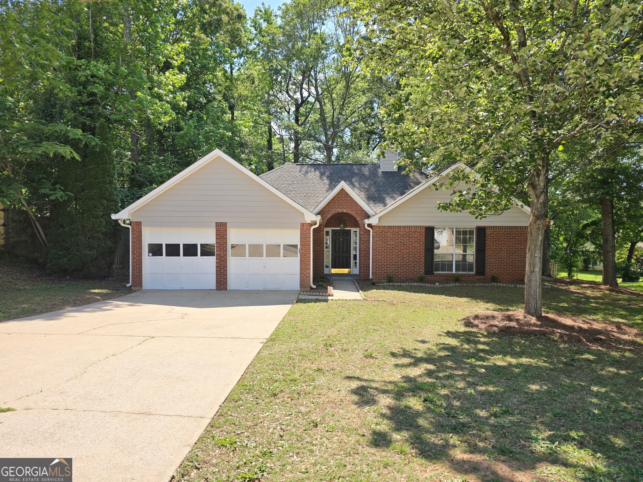 3 bedroom, 2 bathroom, 2,099 sq ft single family residence sold at 180 Eagle Way, Stockbridge, GA 30281