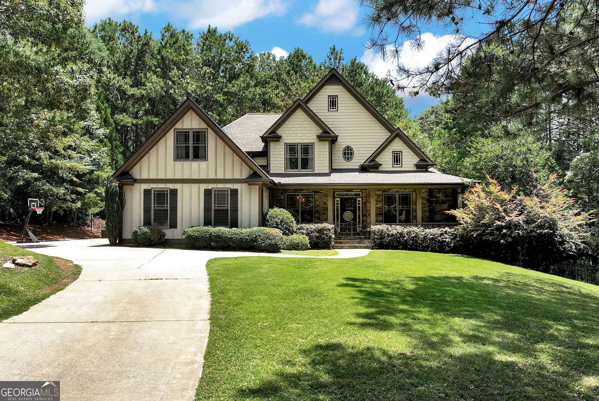 5 bedroom, 4.5 bathroom, 4,714 sq ft single family residence for sale at 6410 Little Mill Road, Gainesville, GA 30506